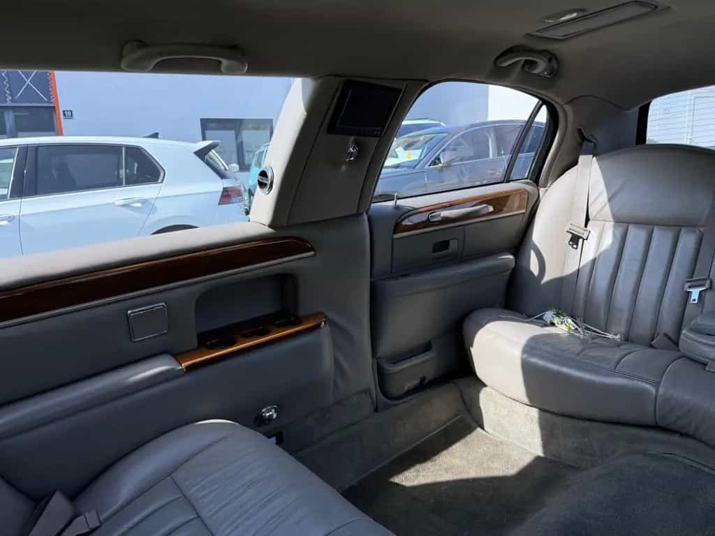 Lincoln Town Car *Stretchlimousine*DVD*Super Zustand* 07/2003-photo-14