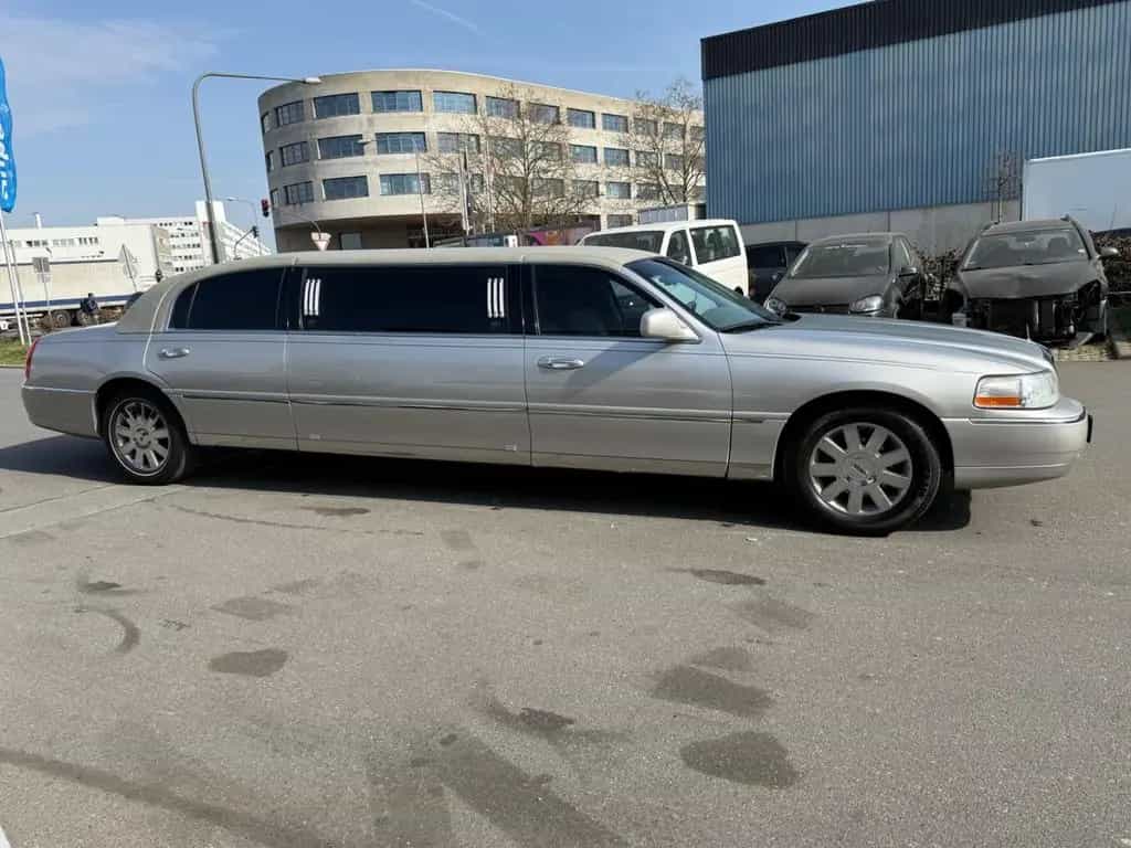Lincoln Town Car *Stretchlimousine*DVD*Super Zustand* 07/2003-photo-4
