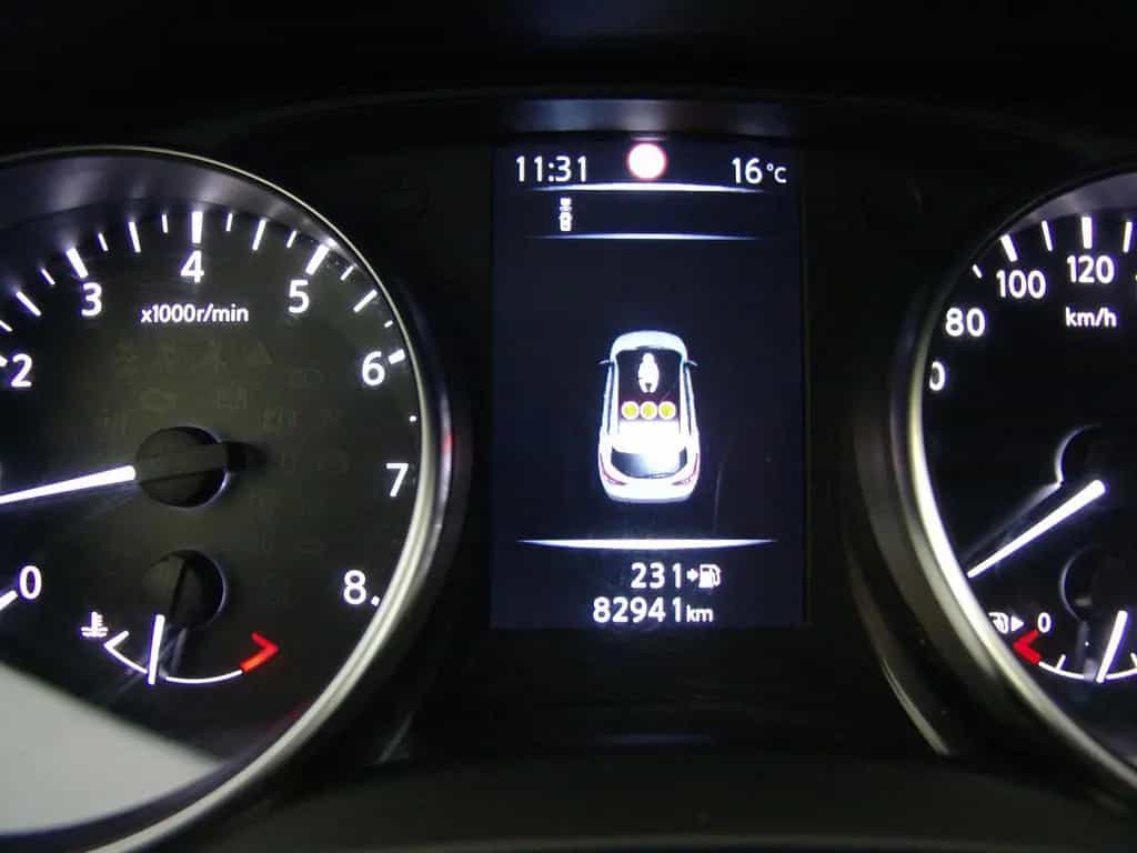 Nissan Qashqai Visia / PDC v+h / 1 Jahr Garantie ! 08/2018-photo-17