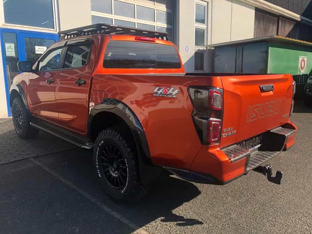 Isuzu D-Max Double Cab V-Cross AT+hohes Fahrwerk EFS+ 06/2025-photo-16