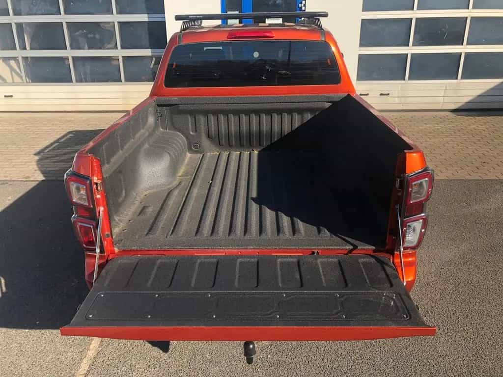 Isuzu D-Max Double Cab V-Cross AT+hohes Fahrwerk EFS+ 06/2025-photo-18