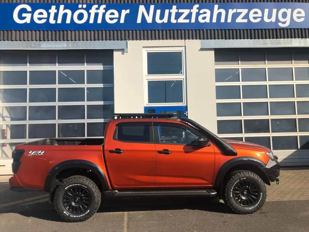Isuzu D-Max Double Cab V-Cross AT+hohes Fahrwerk EFS+ 06/2025-photo-3