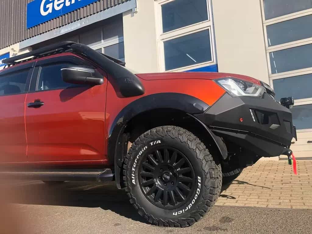 Isuzu D-Max Double Cab V-Cross AT+hohes Fahrwerk EFS+ 06/2025-photo-4