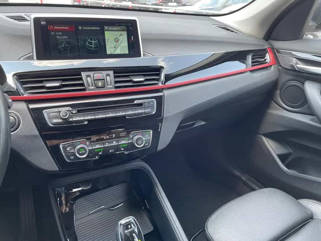 BMW X1 xDrive20d Aut. SportLine HeadUp LED AHK Leder 09/2018-photo-12