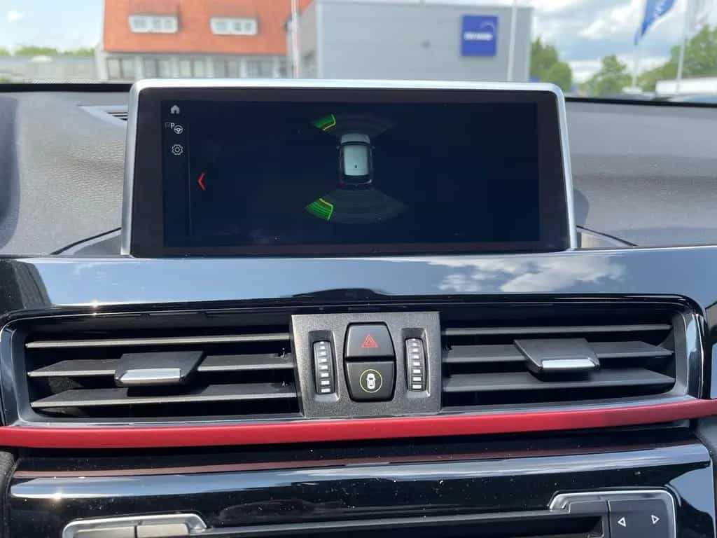 BMW X1 xDrive20d Aut. SportLine HeadUp LED AHK Leder 09/2018-photo-17