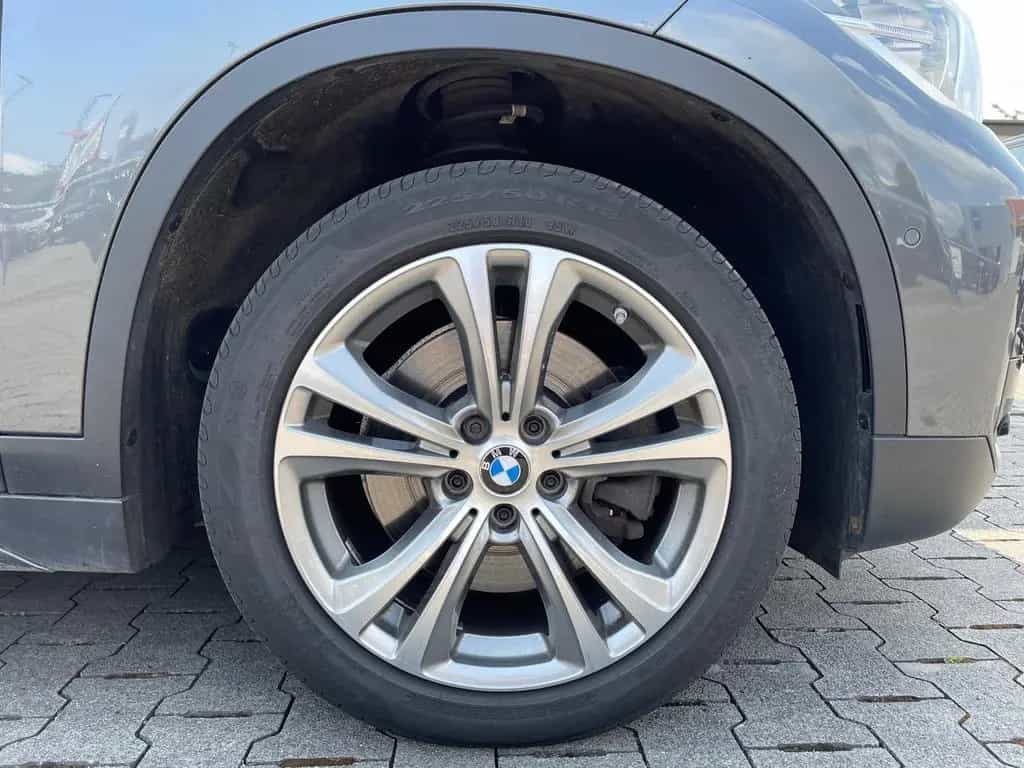 BMW X1 xDrive20d Aut. SportLine HeadUp LED AHK Leder 09/2018-photo-2