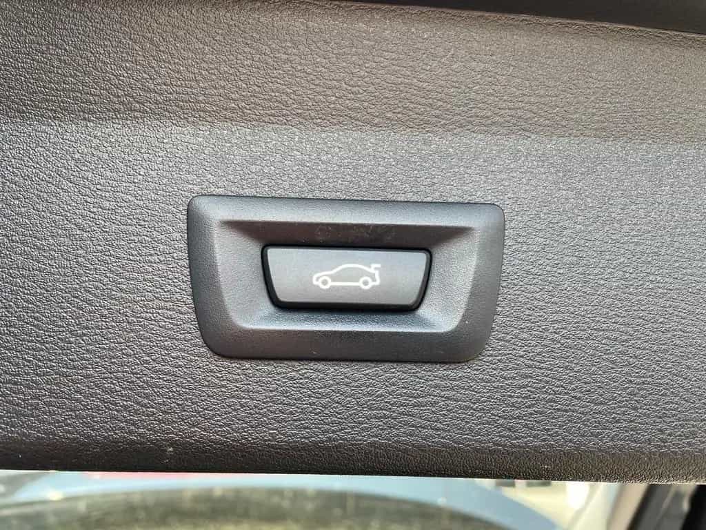 BMW X1 xDrive20d Aut. SportLine HeadUp LED AHK Leder 09/2018-photo-21