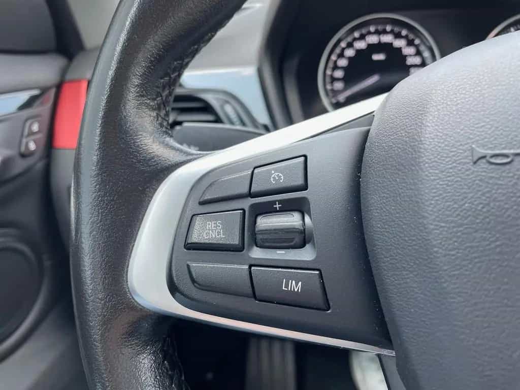 BMW X1 xDrive20d Aut. SportLine HeadUp LED AHK Leder 09/2018-photo-9