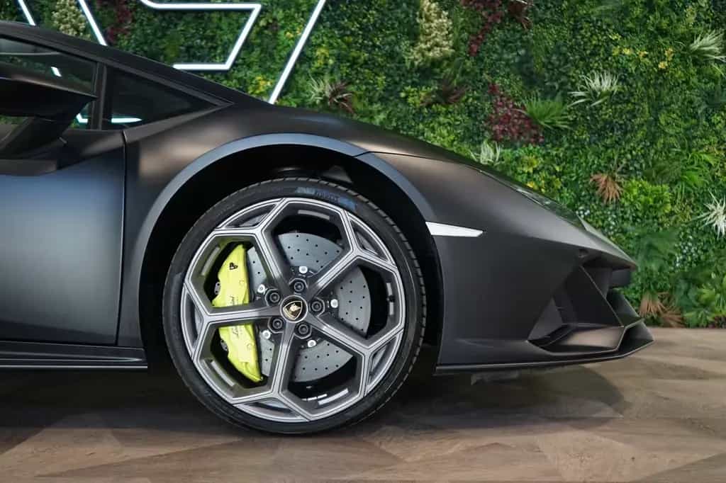 Lamborghini EVO SPYDER AWD*LIFT*WARRANTY*258.017€ NETTO 11/2023-photo-10
