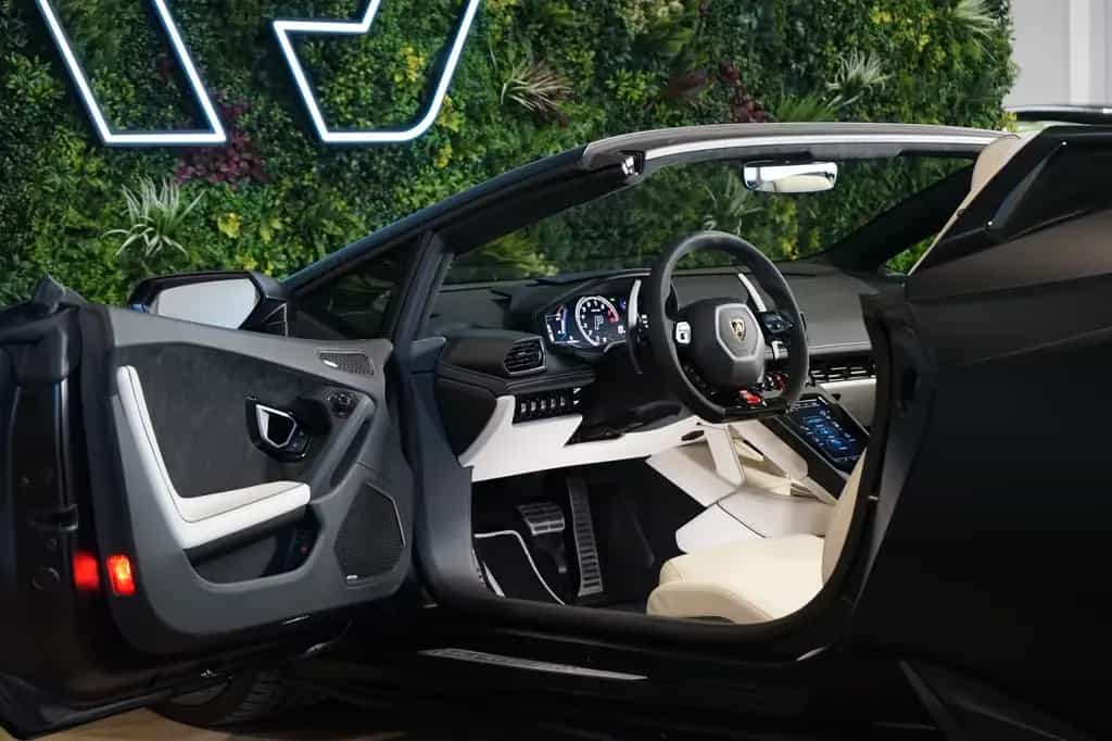Lamborghini EVO SPYDER AWD*LIFT*WARRANTY*258.017€ NETTO 11/2023-photo-11