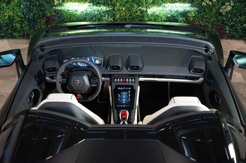 Lamborghini EVO SPYDER AWD*LIFT*WARRANTY*258.017€ NETTO 11/2023-photo-19