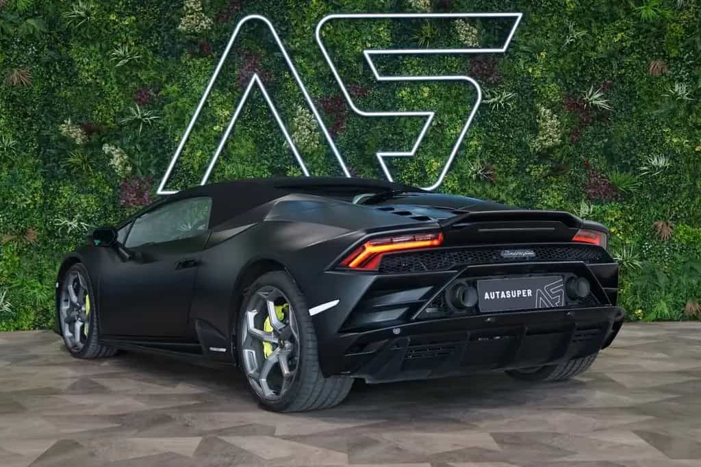Lamborghini EVO SPYDER AWD*LIFT*WARRANTY*258.017€ NETTO 11/2023-photo-8