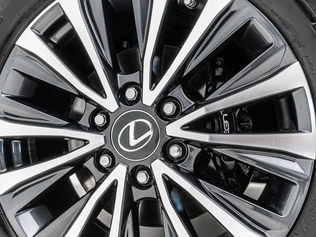 Lexus LX 500 Luxury*ARMORED B6*Head-Up*R20*STOCK null-photo-14