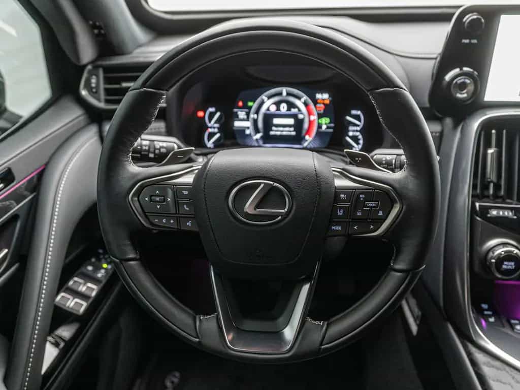 Lexus LX 500 Luxury*ARMORED B6*Head-Up*R20*STOCK null-photo-28