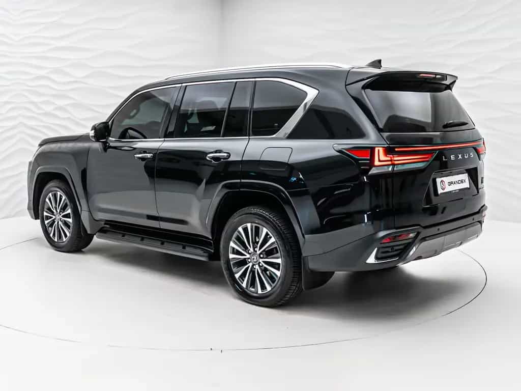 Lexus LX 500 Luxury*ARMORED B6*Head-Up*R20*STOCK null-photo-3