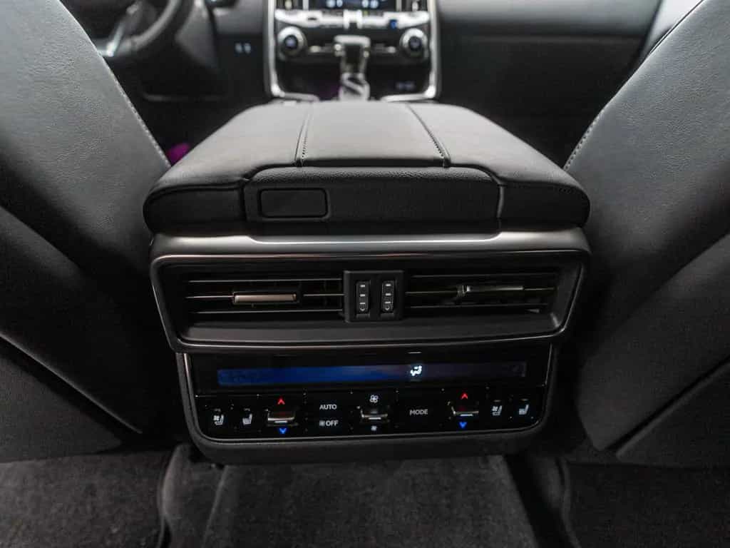 Lexus LX 500 Luxury*ARMORED B6*Head-Up*R20*STOCK null-photo-36