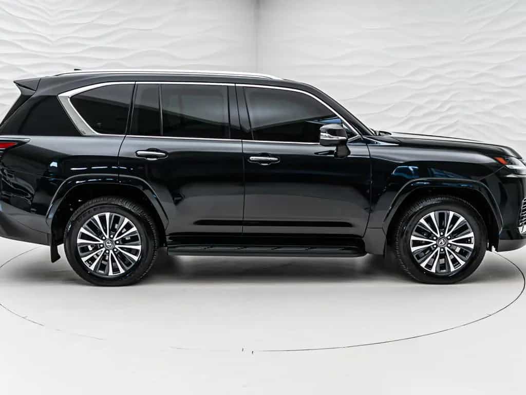 Lexus LX 500 Luxury*ARMORED B6*Head-Up*R20*STOCK null-photo-5