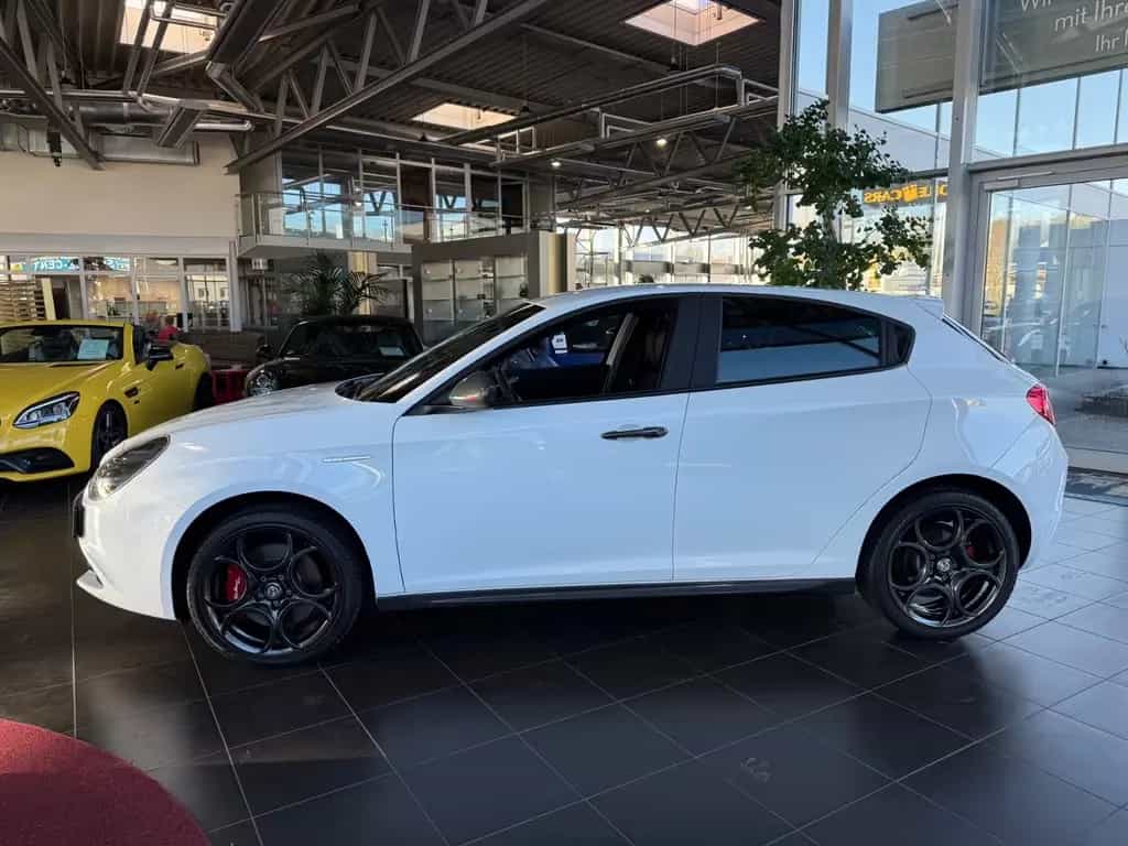 Alfa Romeo Giulietta Sport KLIMA NAVI ALU SHZ 06/2018-photo-3