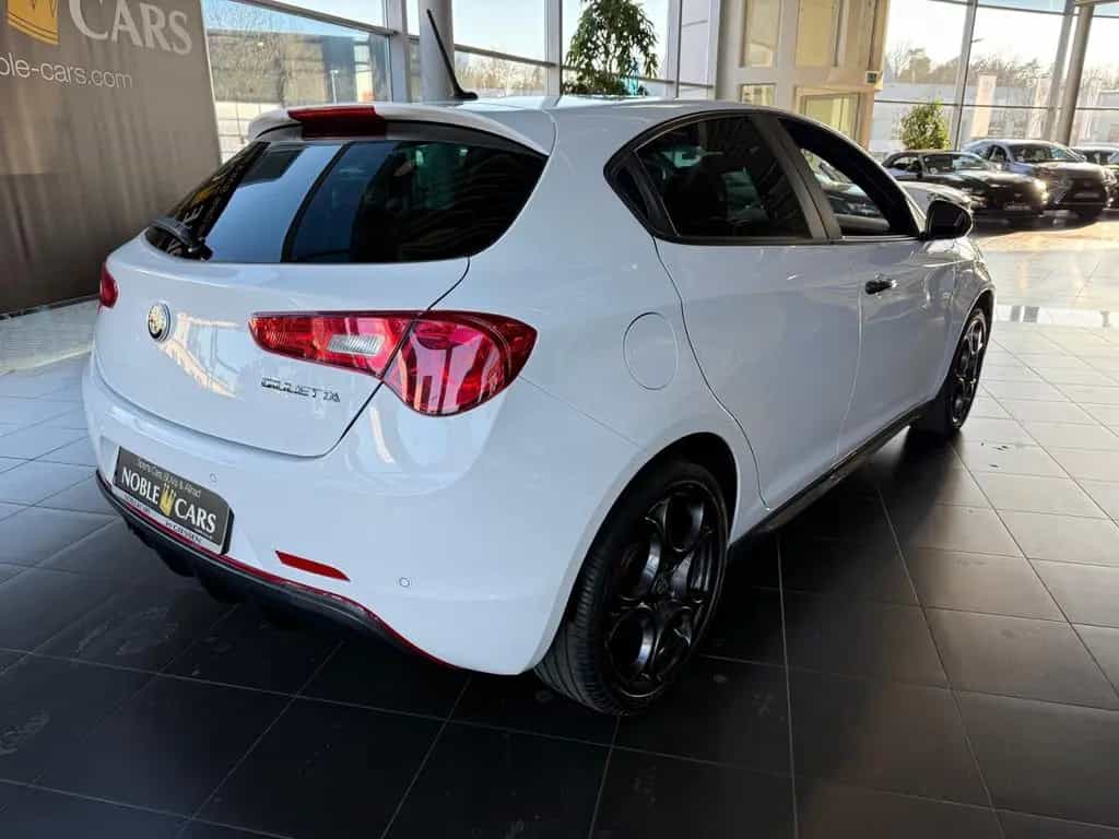 Alfa Romeo Giulietta Sport KLIMA NAVI ALU SHZ 06/2018-photo-6