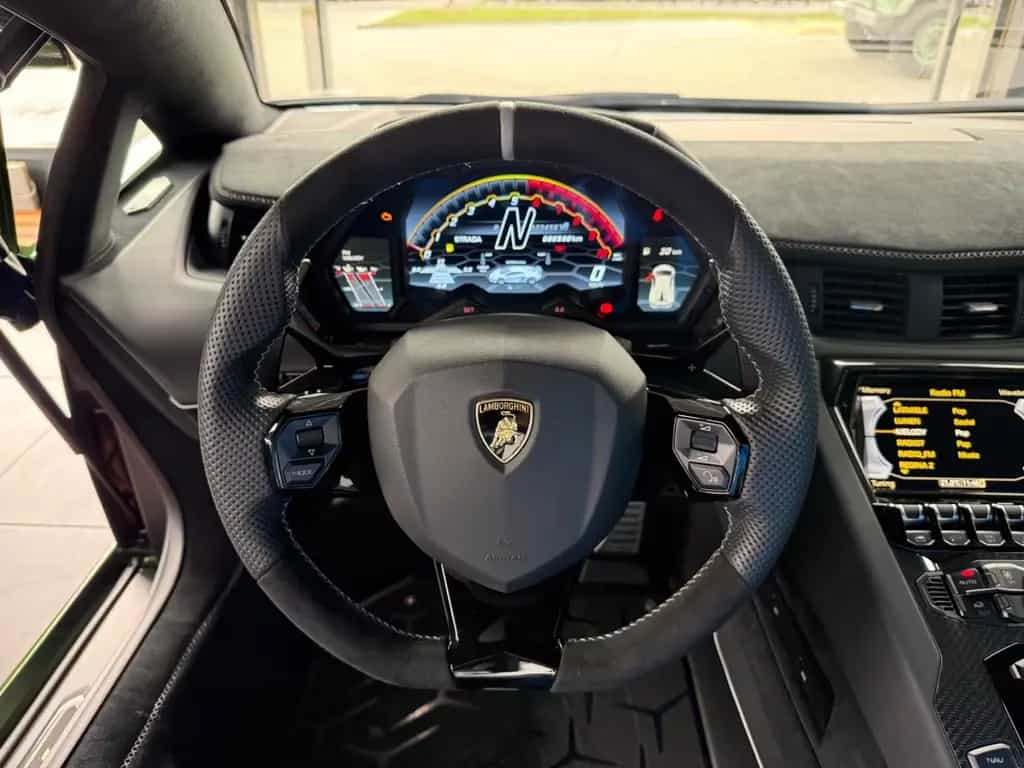 Lamborghini Aventador SVJ AD Personam- Capristo-Shiny Carbon 05/2021-photo-21