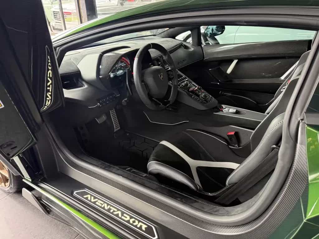 Lamborghini Aventador SVJ AD Personam- Capristo-Shiny Carbon 05/2021-photo-8