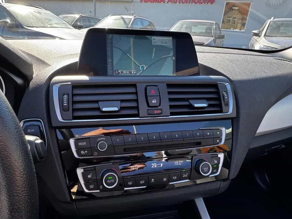 BMW 2 Series 218i Cabrio *NAVI*SHZ*LEDER*PDC*ALPIN*GEPFLEGT* 08/2015-photo-12