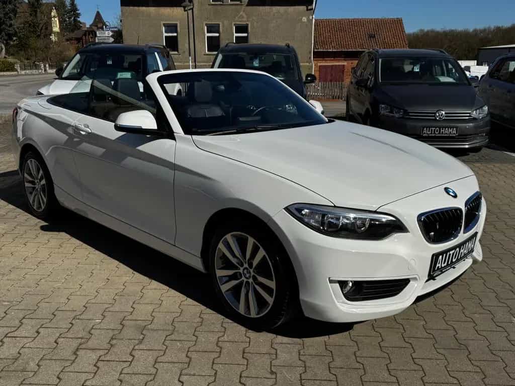 BMW 2 Series 218i Cabrio *NAVI*SHZ*LEDER*PDC*ALPIN*GEPFLEGT* 08/2015-photo-2