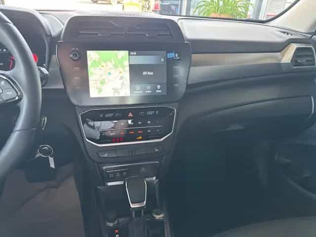 KGM Tivoli 1.5 T-GDi 4WD Aut. Platinum MY 24 A4b 02/2025-photo-13