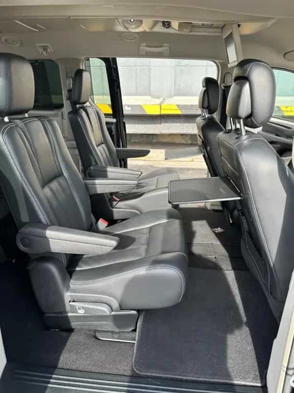Lancia Voyager 2.8 MultiJet 16v Gold Automatik 01/2013-photo-11