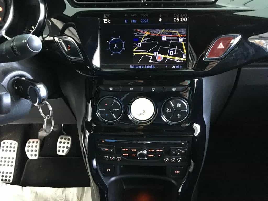 Citroën DS3 SportChic/42Tkm/Navi/LED/Tempo/PDC/Allwetter 06/2015-photo-13
