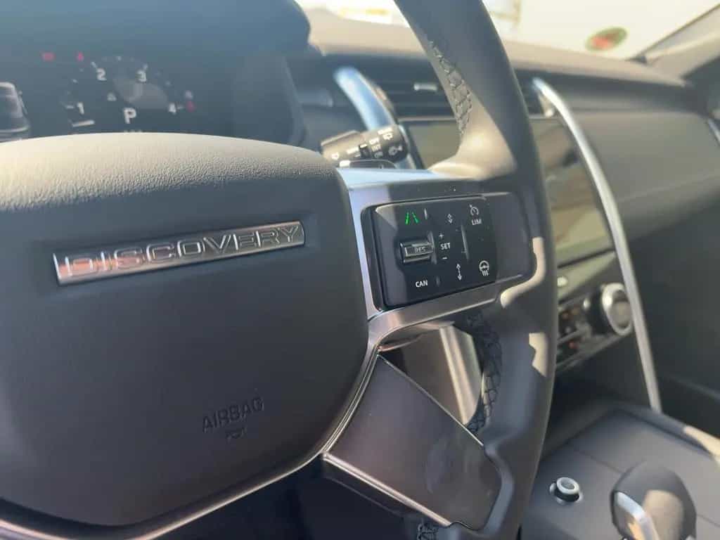 Land Rover Discovery D350 Dynamic SE 7 Seats *Standheizung 03/2025-photo-13