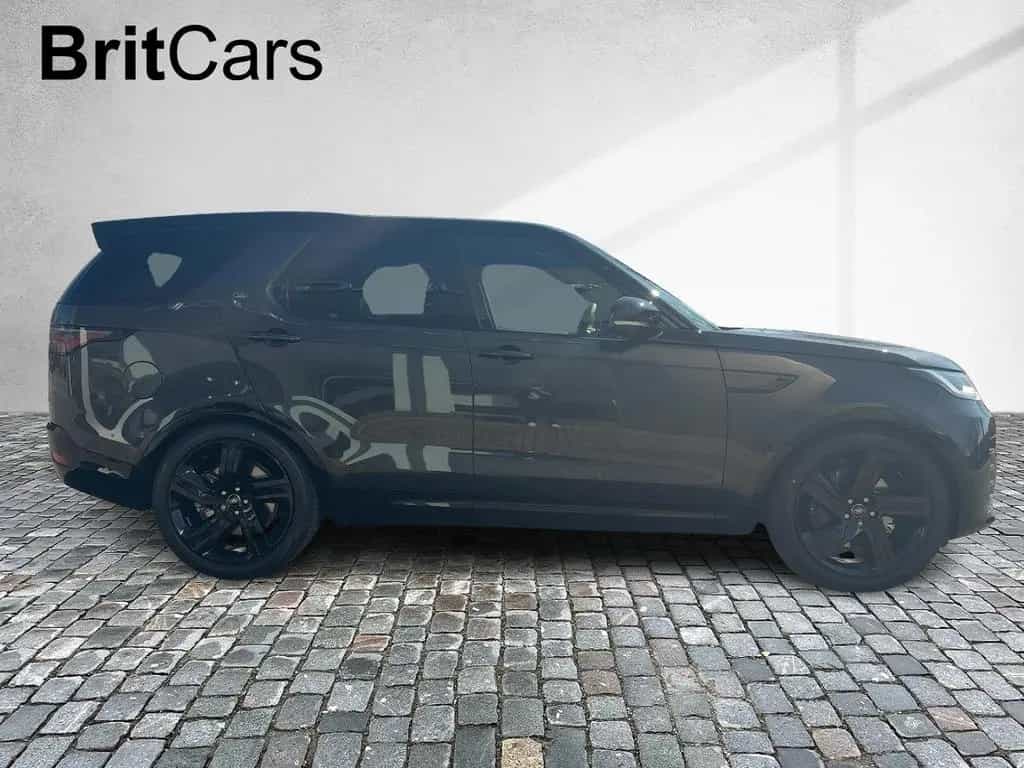 Land Rover Discovery D350 Dynamic SE 7 Seats *Standheizung 03/2025-photo-3