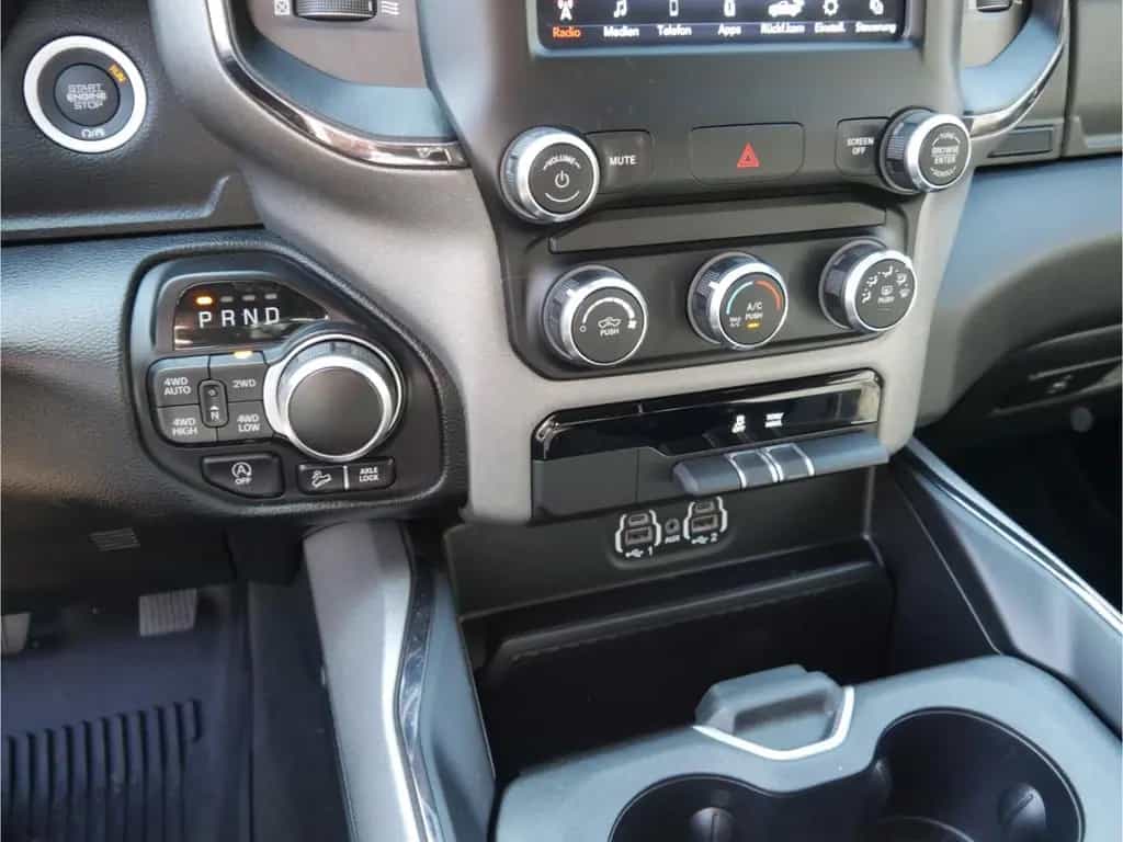 Dodge RAM Ram1500 4X4 05/2021-photo-22