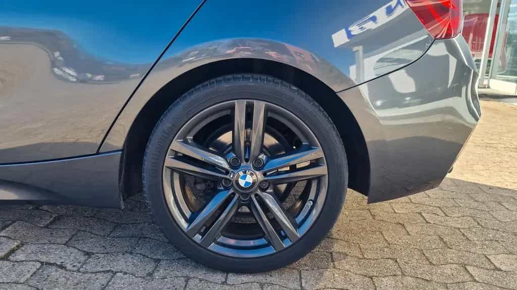 BMW 1 Series 118 i M Sport Paket S/W Räder Shadow Line 03/2018-photo-26