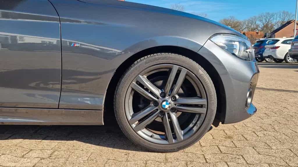 BMW 1 Series 118 i M Sport Paket S/W Räder Shadow Line 03/2018-photo-28