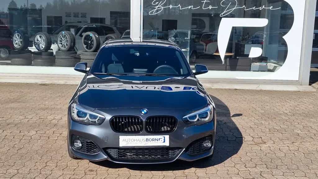 BMW 1 Series 118 i M Sport Paket S/W Räder Shadow Line 03/2018-photo-3
