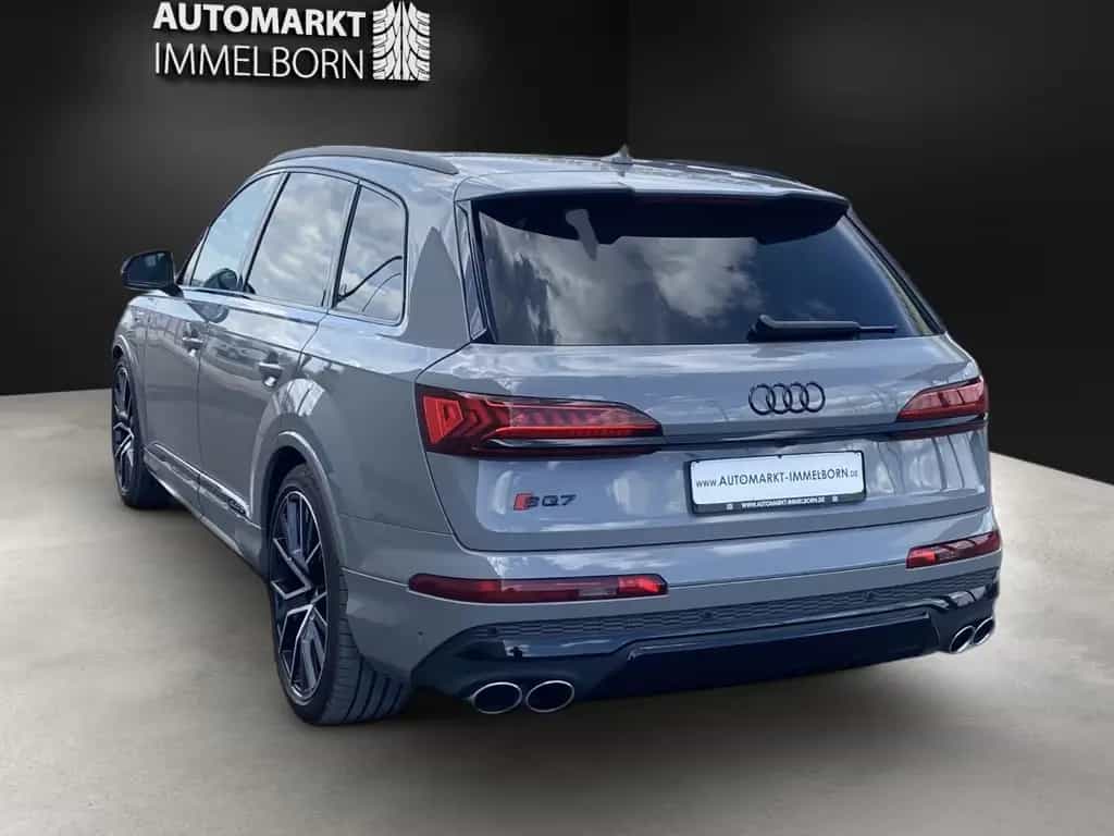 Audi SQ7 competition plus 7Sitz*Pano*Matrix*ACC*22 01/2024-photo-5