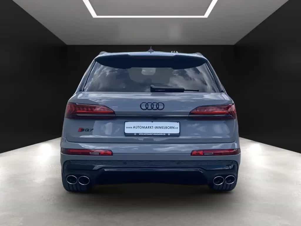 Audi SQ7 competition plus 7Sitz*Pano*Matrix*ACC*22 01/2024-photo-9