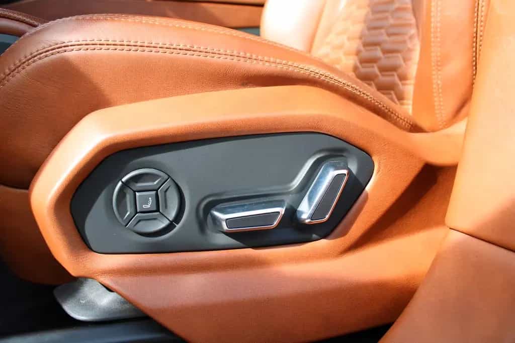 Lamborghini Urus 4.0 V8/B&O/Pano./ADAS/Massage/HUD/ACC 11/2018-photo-18
