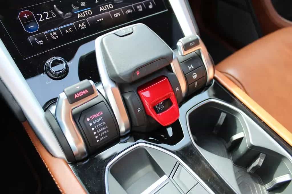 Lamborghini Urus 4.0 V8/B&O/Pano./ADAS/Massage/HUD/ACC 11/2018-photo-23