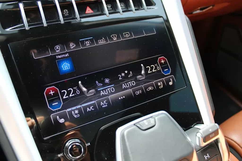 Lamborghini Urus 4.0 V8/B&O/Pano./ADAS/Massage/HUD/ACC 11/2018-photo-24
