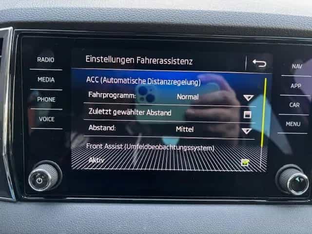 Skoda Karoq 1.5 TSI Style+LED+NAVI+ACC+KAMERA+ALU-18'+ 05/2019-photo-27