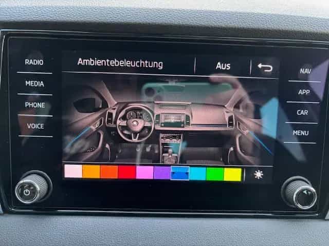 Skoda Karoq 1.5 TSI Style+LED+NAVI+ACC+KAMERA+ALU-18'+ 05/2019-photo-28