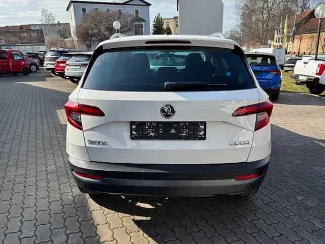 Skoda Karoq 1.5 TSI Style+LED+NAVI+ACC+KAMERA+ALU-18'+ 05/2019-photo-6
