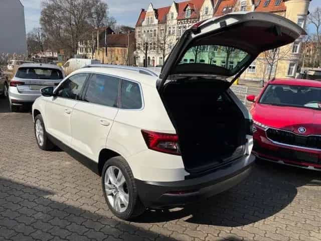 Skoda Karoq 1.5 TSI Style+LED+NAVI+ACC+KAMERA+ALU-18'+ 05/2019-photo-7