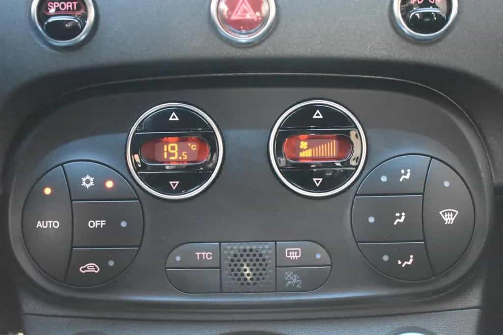 Abarth 500C 1.4 T-Jet Abarth Competizione '19 Navi klim 02/2019-photo-12