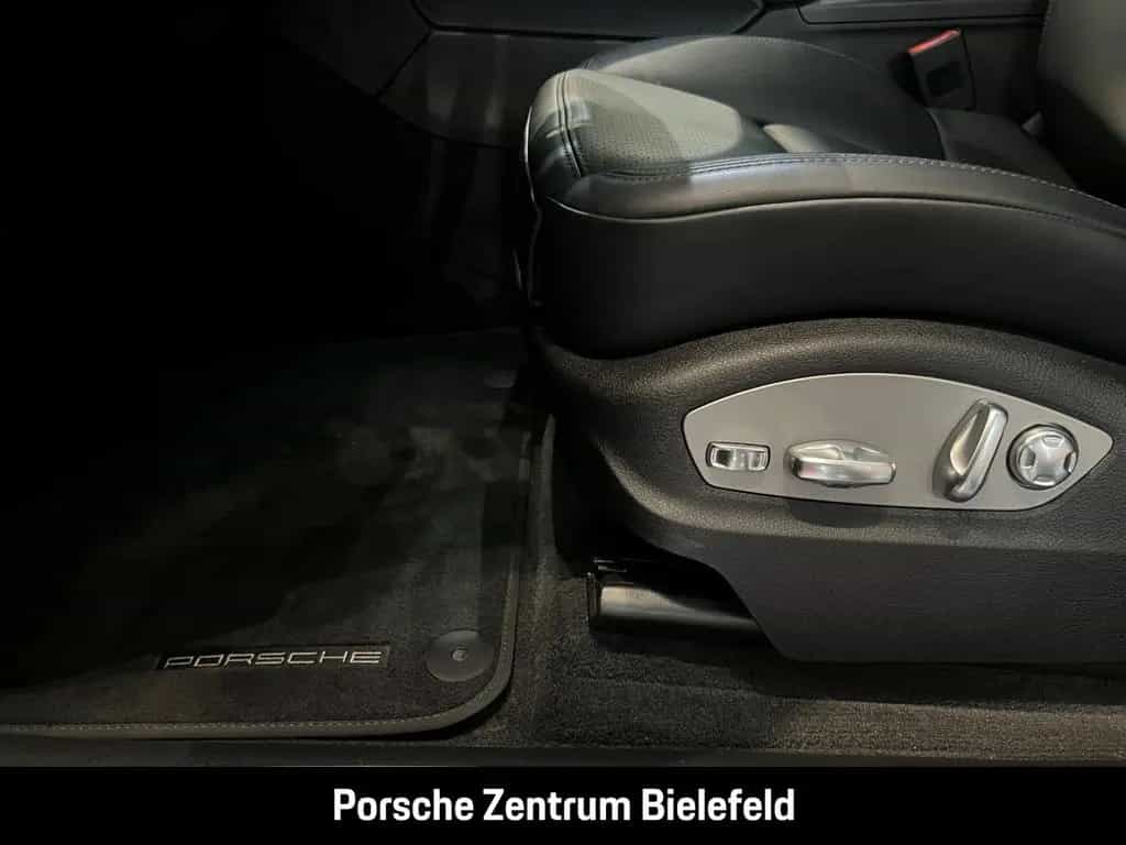 Porsche Macan Panoramadach Sitzheizung 3-Zonen-Klima LED 01/2024-photo-16