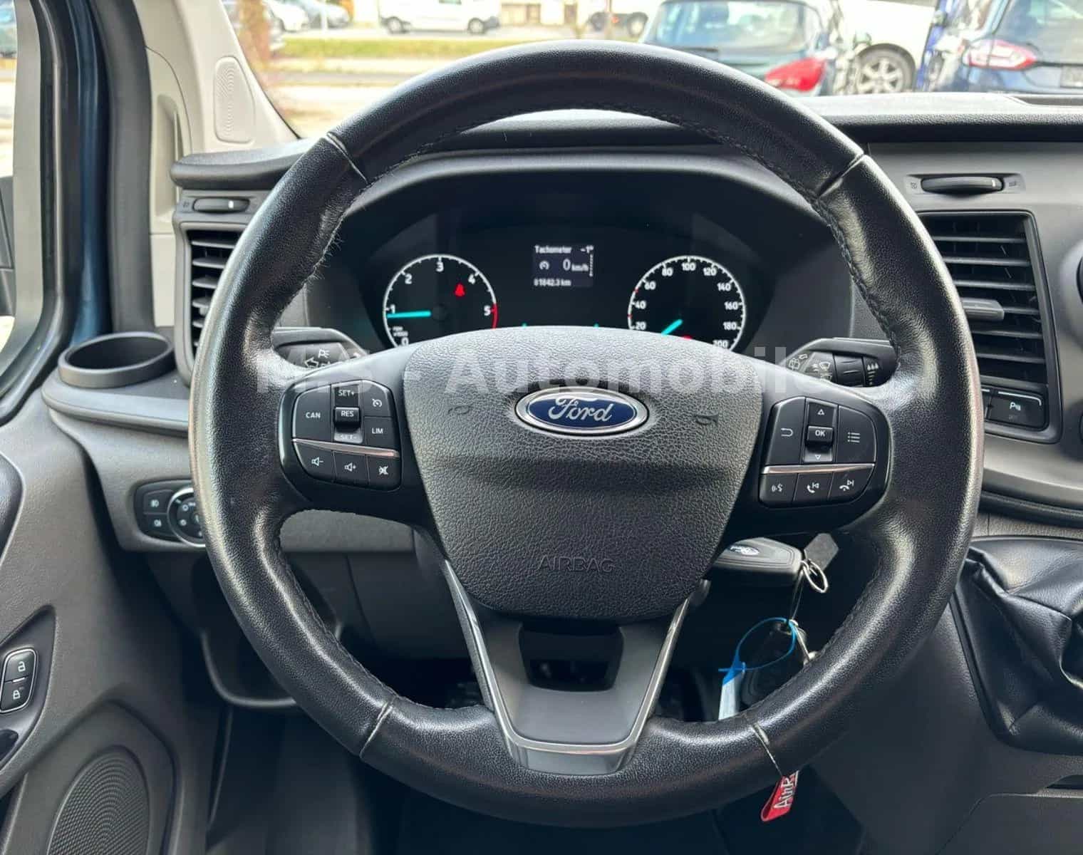 Ford Transit Custom 04/2018-photo-20