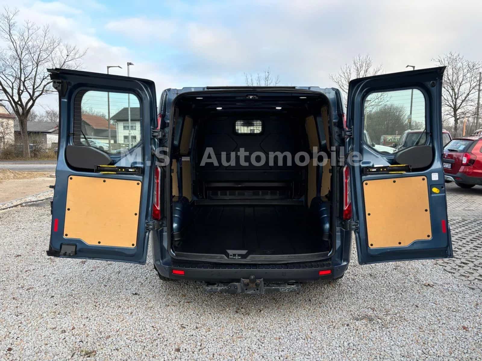 Ford Transit Custom 04/2018-photo-26