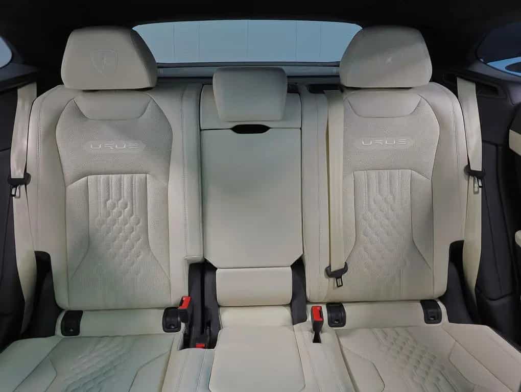 Lamborghini Urus S / AKRAPOVIC / PANO / B & O / MASSAGE 07/2023-photo-22